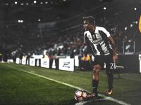 IM竞技-从巴黎到塞维利亚，阿什拉夫一剑封喉，贝蒂斯争冠战上演逆袭神话