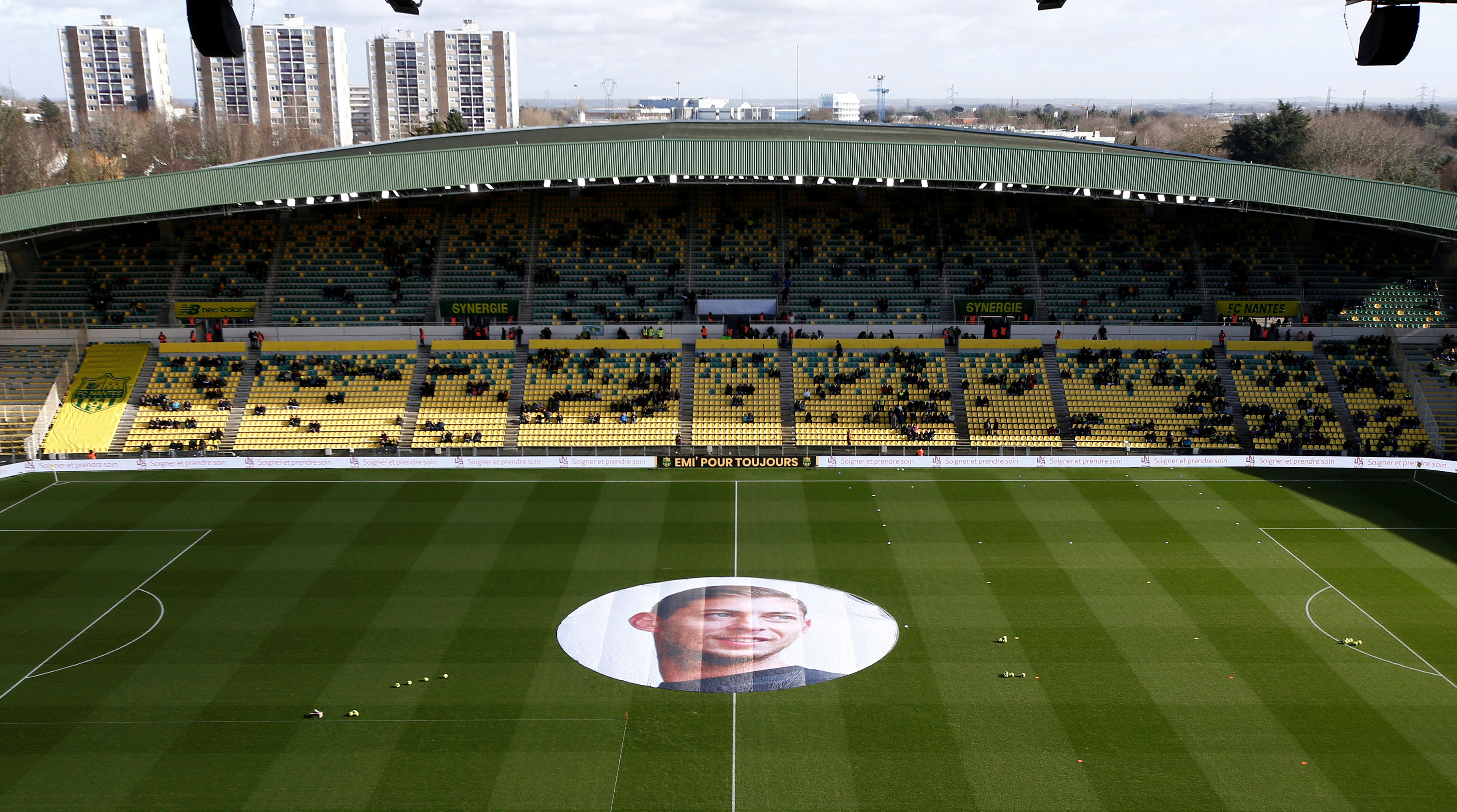 南特队逼平对手，尽力争取表现在法甲联赛的简单介绍