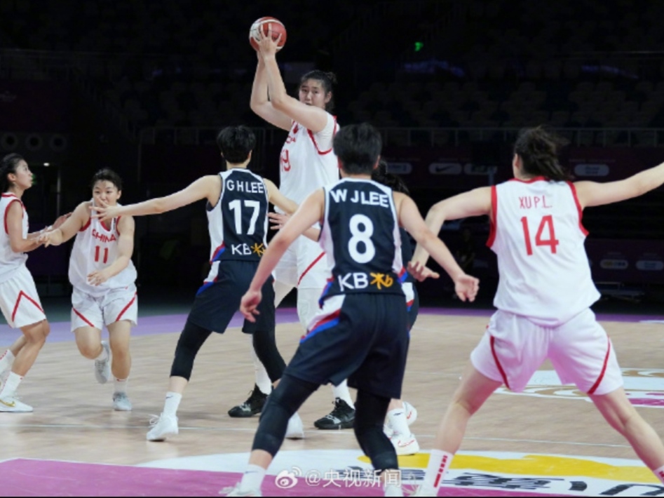 韩国队力求在篮球比赛中取得突破