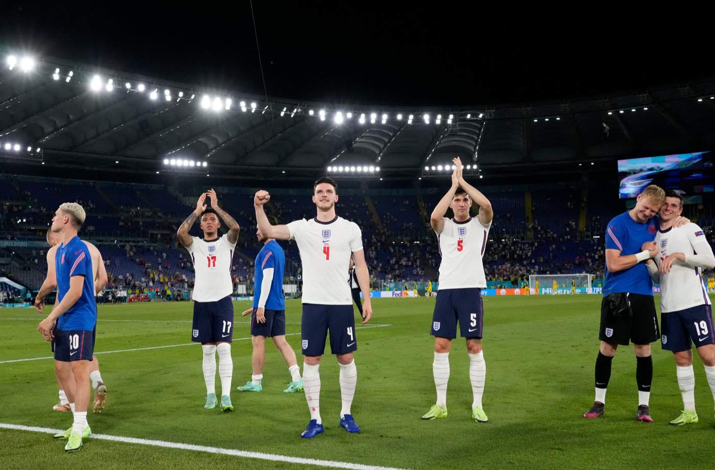 英格兰横扫乌克兰挺进欧洲杯半决赛 英格兰横扫乌克兰挺进欧洲杯半决赛