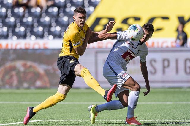 关于沙尔克客场失利,降级压力不容忽视的信息 关于沙尔克客场失利,降级压力不容忽视的信息