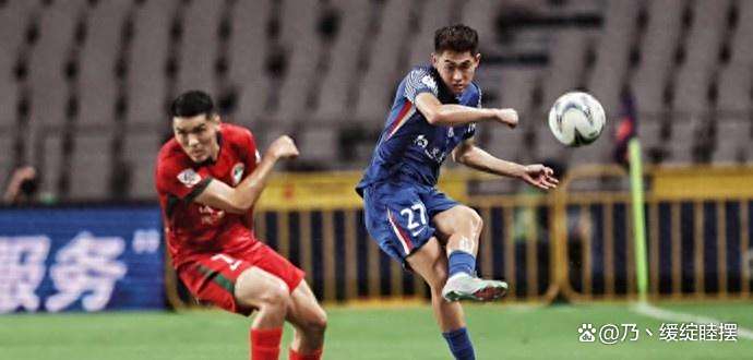 申花主场败给对手,球员心态需调整 申花主场败给对手,球员心态需调整