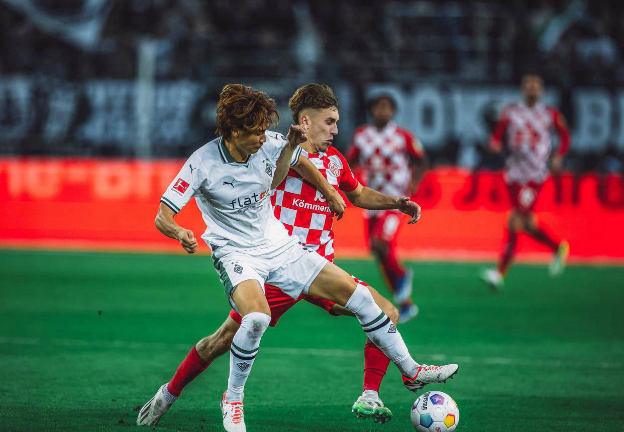 包含门兴格拉德巴赫进攻火力全开,击溃对手的词条 包含门兴格拉德巴赫进攻火力全开,击溃对手的词条