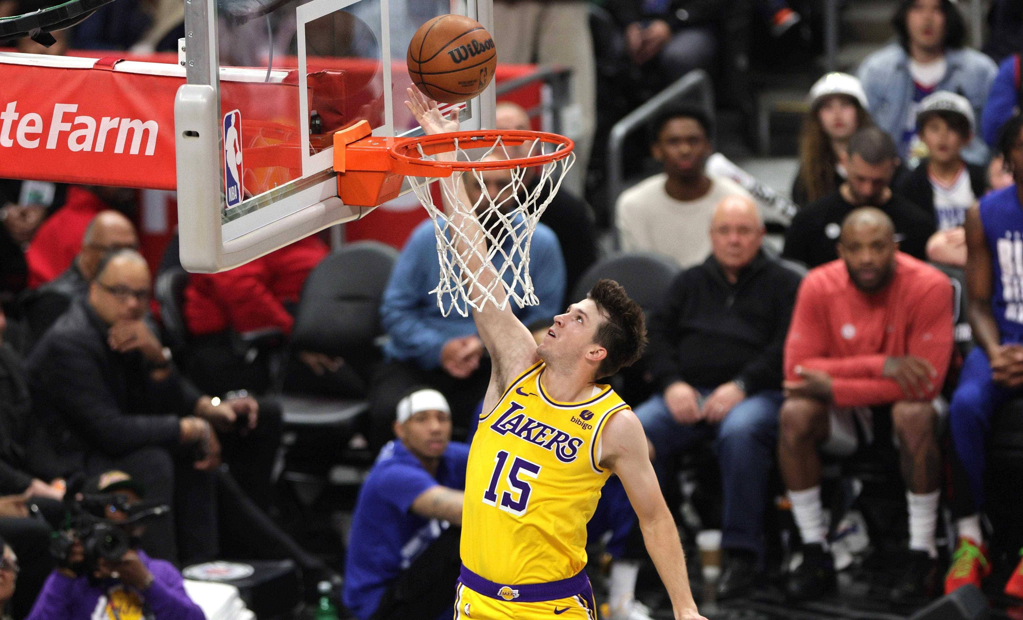 猛龙翻盘湖人,萨博尼斯送出助攻 猛龙翻盘湖人,萨博尼斯送出助攻