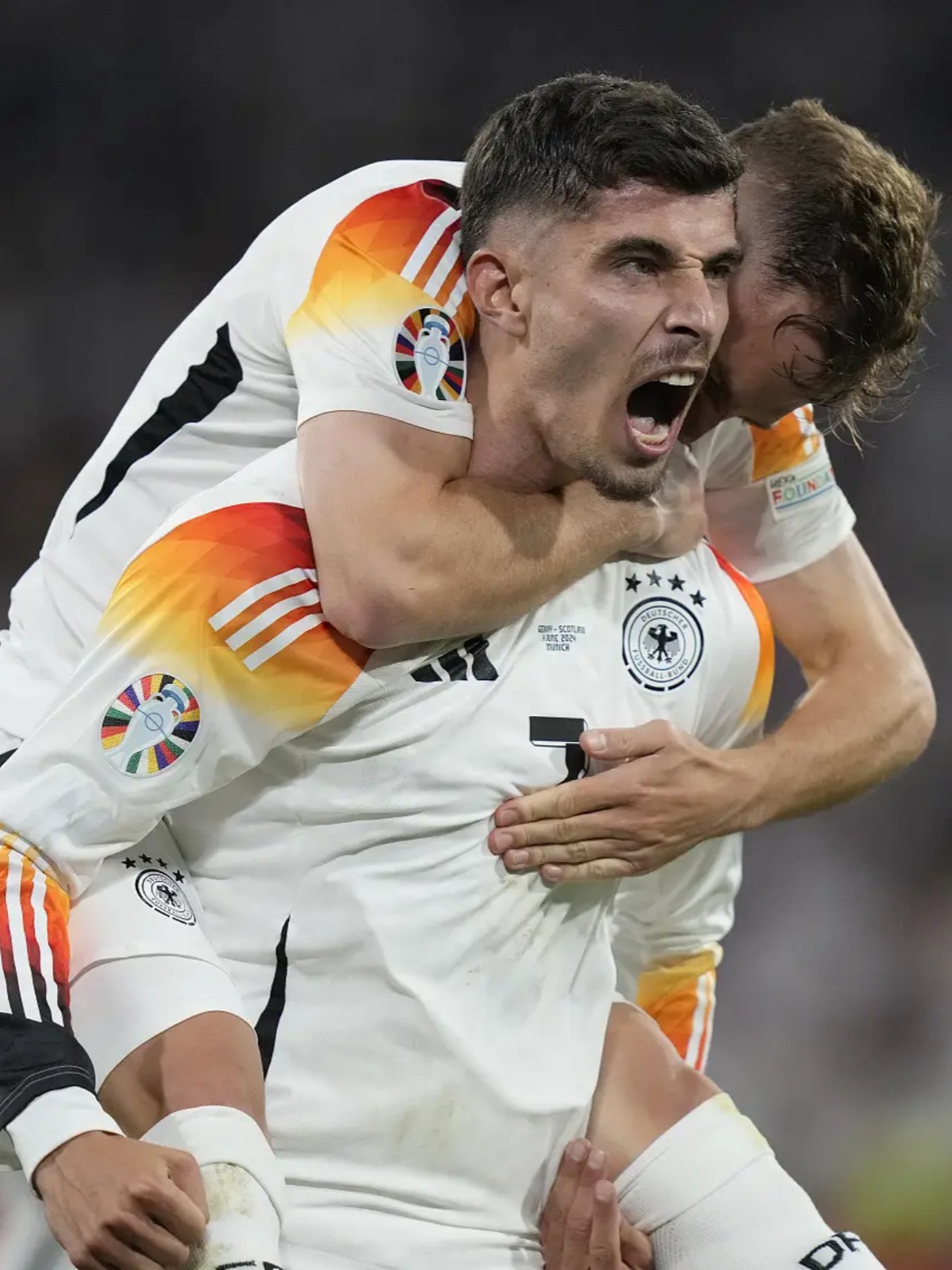 包含多支国家队集结备战,欧洲杯即将揭幕的词条 包含多支国家队集结备战,欧洲杯即将揭幕的词条