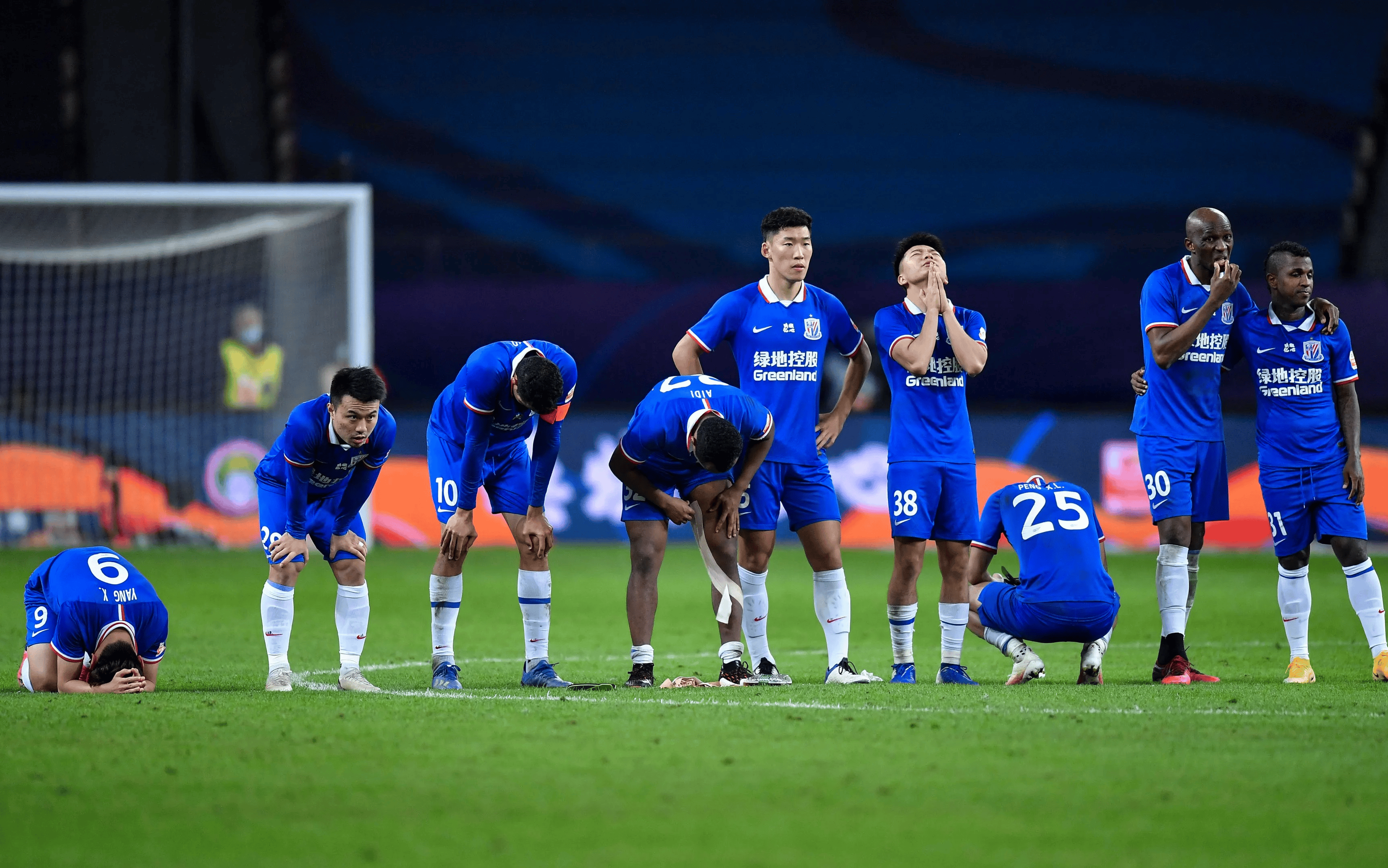 关于申花防守出现漏洞，遭遇对手破门的信息