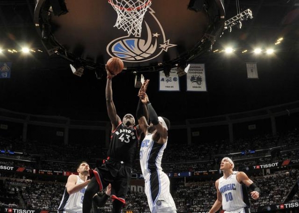 猛龙坚守主场优势，击败太阳赢得五连胜