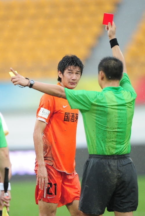 上海申鑫主场奋力争取，一球小胜的简单介绍