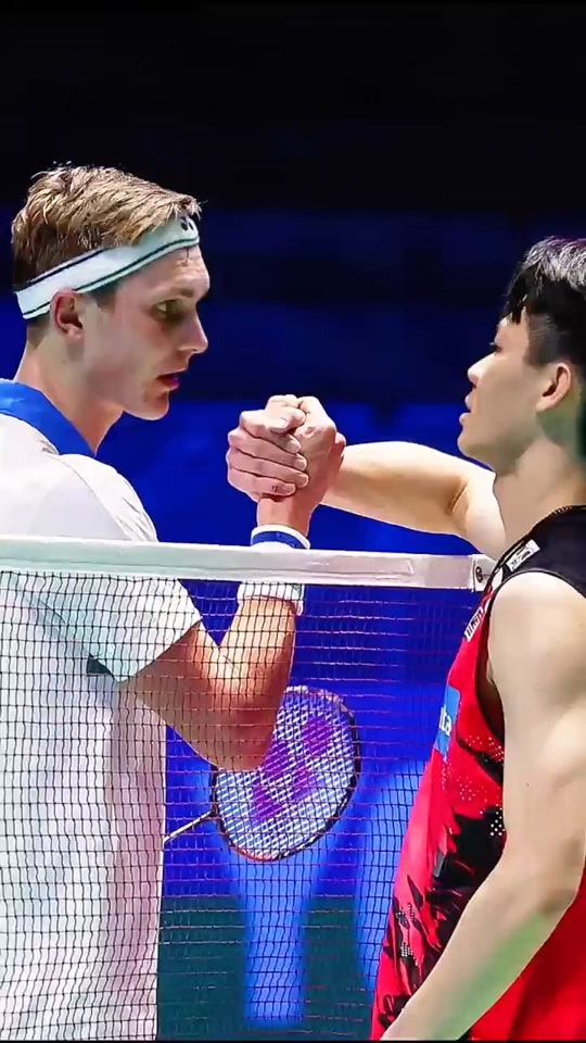 包含日本羽毛球队鏖战英格兰羽毛球队，安赛龙统治全场的词条