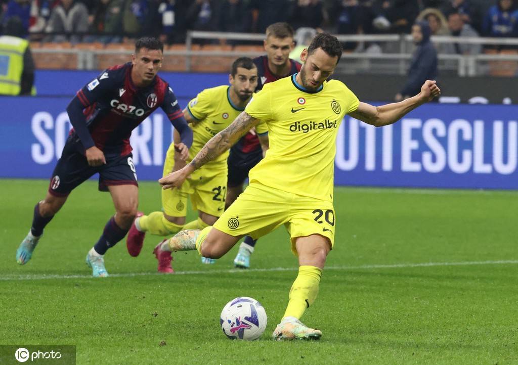 包含帕尔马门将神勇扑救，力保球门不失的词条