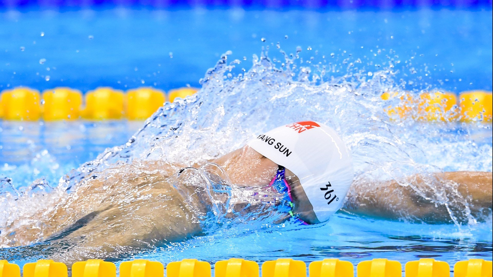 北欧风暴席卷斯坦福桥，卡马文加的中场魔法与挪威式速胜哲学